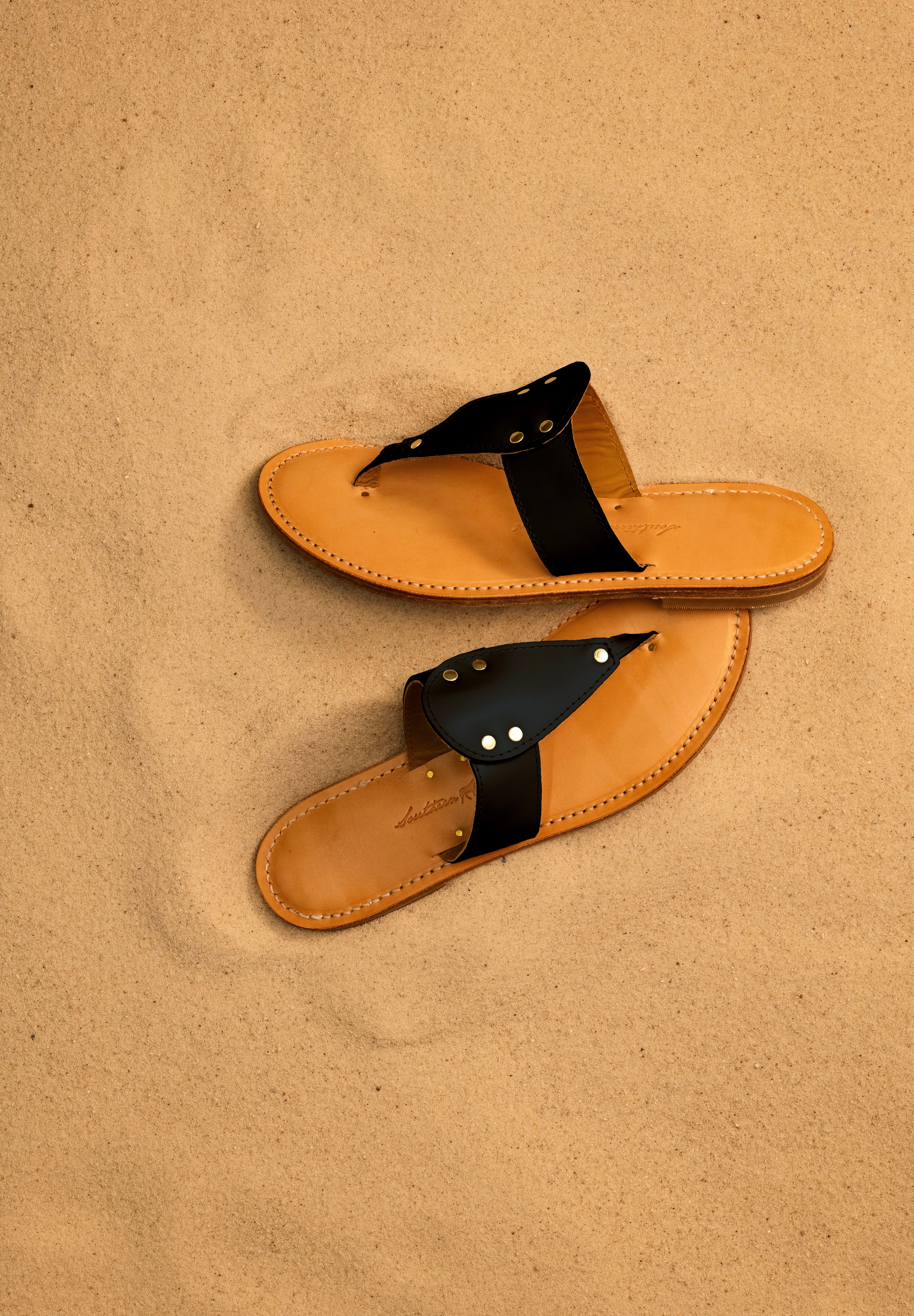 The Alexandria in Black